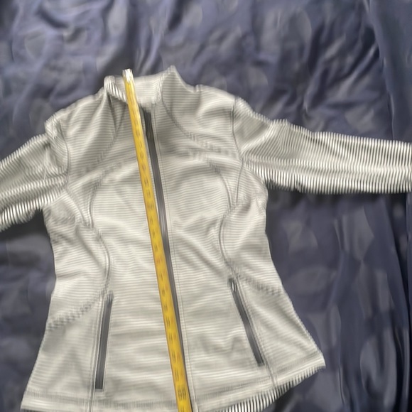 Lulu zip up jacket - Picture 2 of 5